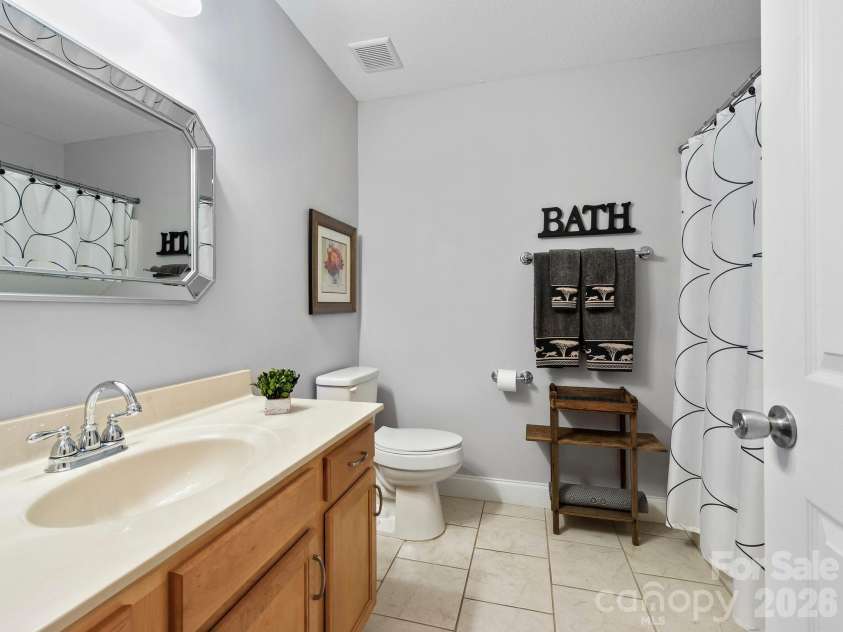 7 Winters Edge Lane, Asheville, NC 28803.  MLS# CAR4400181, YatesRealty ID 35056. 