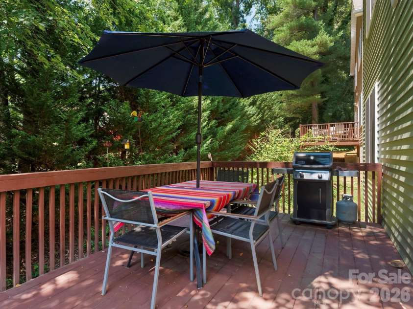 7 Winters Edge Lane, Asheville, NC 28803.  MLS# CAR4400181, YatesRealty ID 35056. 