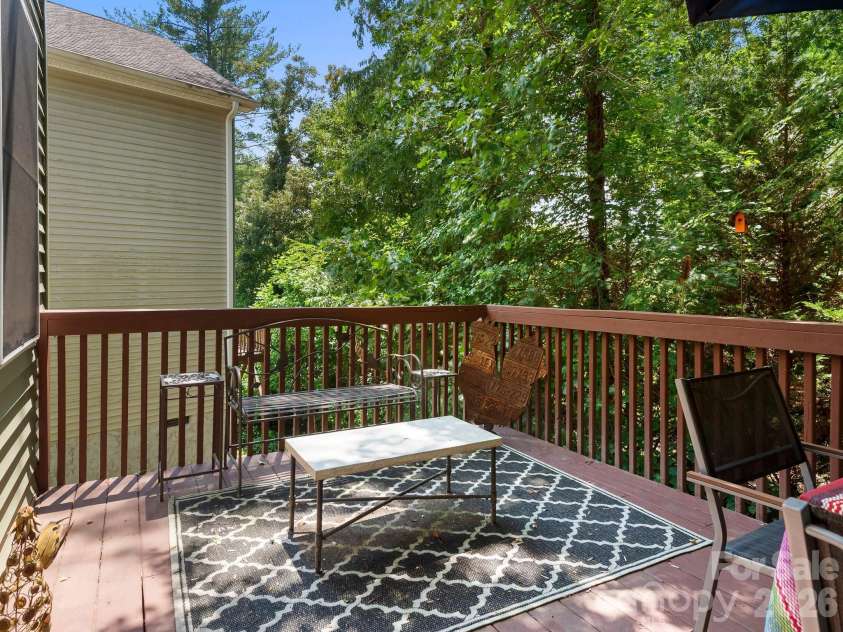 7 Winters Edge Lane, Asheville, NC 28803.  MLS# CAR4400181, YatesRealty ID 35056. 