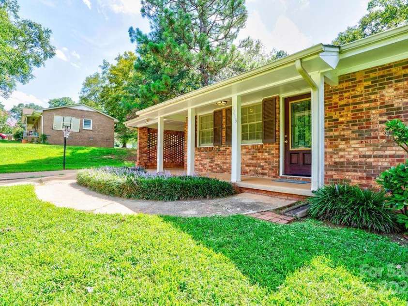 3018 Delano Place, Shelby, NC 28152.  MLS# CAR4295477, YatesRealty ID 35057. 