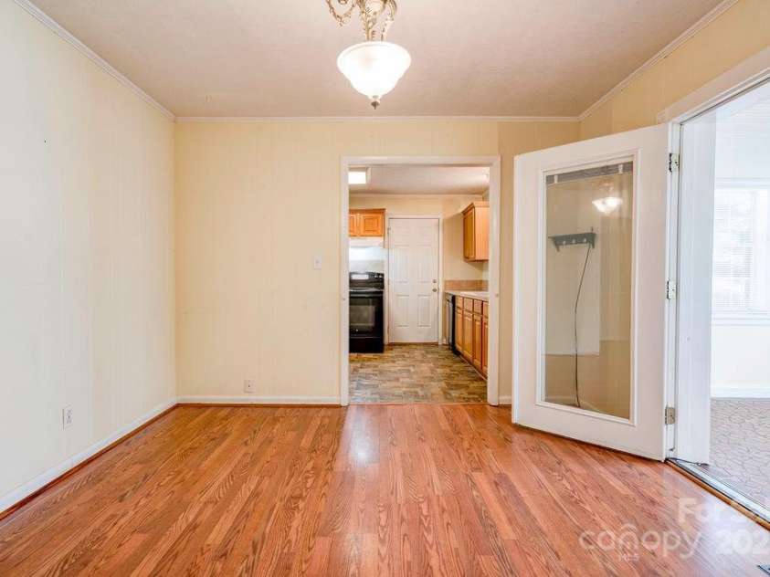 3018 Delano Place, Shelby, NC 28152.  MLS# CAR4295477, YatesRealty ID 35057. 