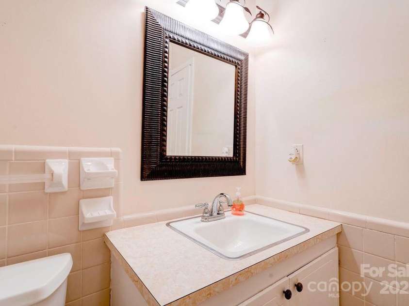 3018 Delano Place, Shelby, NC 28152.  MLS# CAR4295477, YatesRealty ID 35057. 