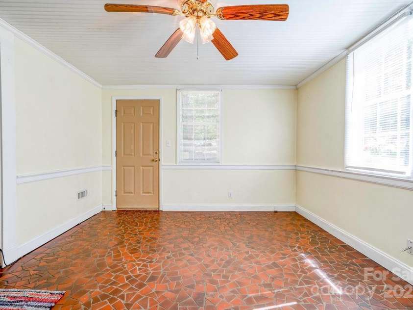 3018 Delano Place, Shelby, NC 28152.  MLS# CAR4295477, YatesRealty ID 35057. 