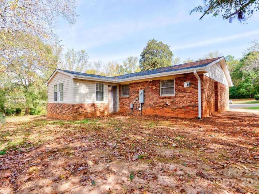 3018 Delano Place, Shelby, NC 28152.  MLS# CAR4295477, YatesRealty ID 35057. 