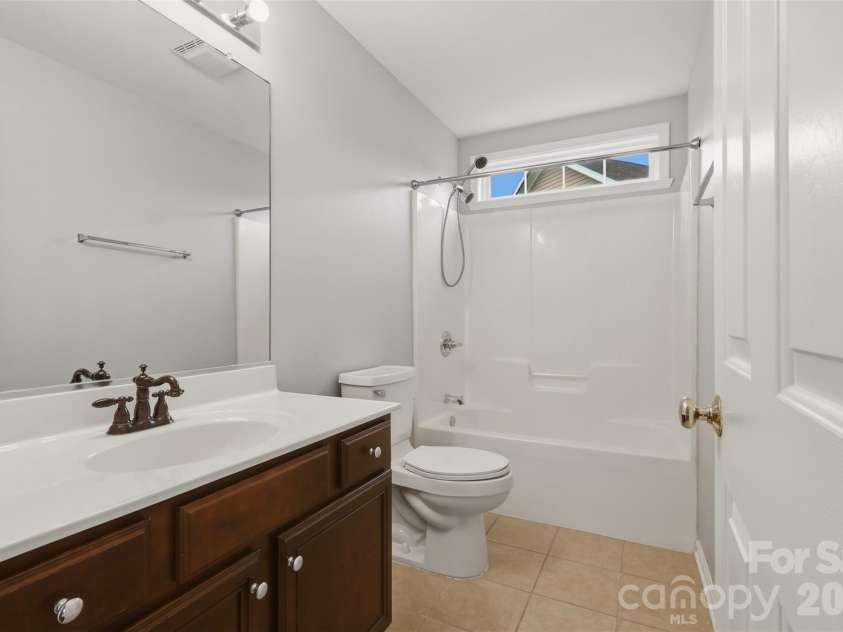 1306 Bayswater Drive, High Point, NC 27265.  MLS# CAR4399020, YatesRealty ID 35058. 