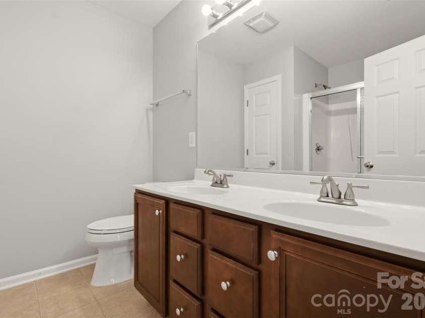 1306 Bayswater Drive, High Point, NC 27265.  MLS# CAR4399020, YatesRealty ID 35058. 