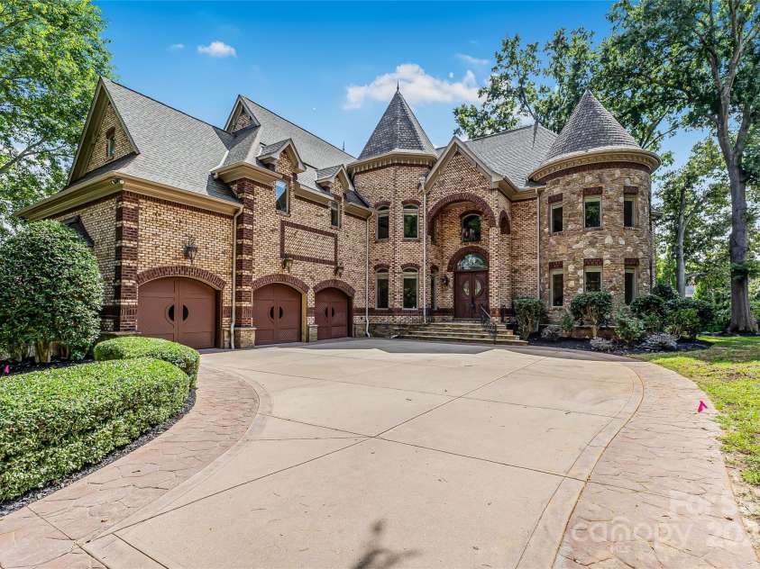 612 Beauhaven Lane, Waxhaw, NC 28173.  MLS# CAR4290062, YatesRealty ID 35058. 