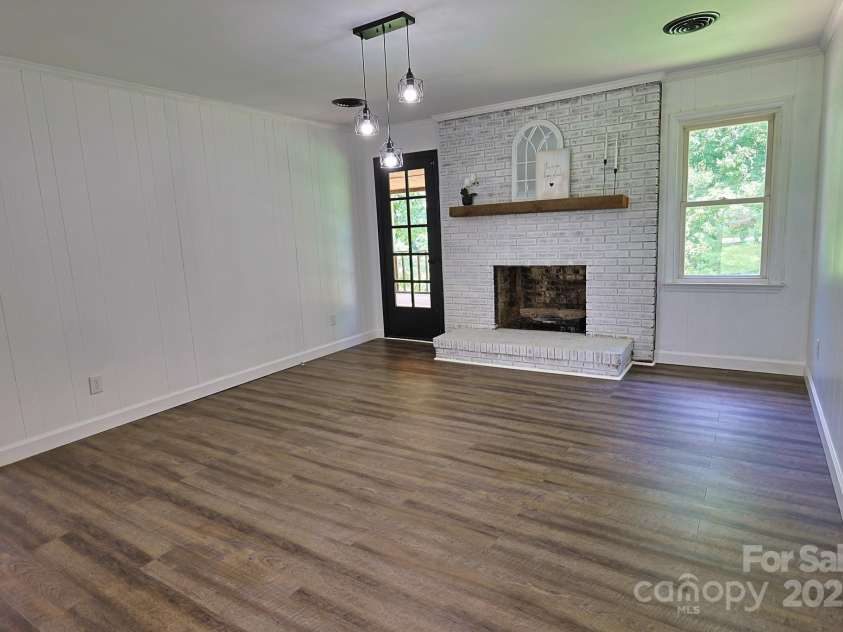205 Dana Drive, Salisbury, NC 28147.  MLS# CAR4288780, YatesRealty ID 35059. Gas log fireplace