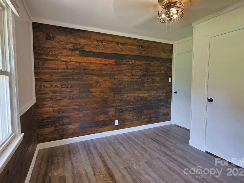 205 Dana Drive, Salisbury, NC 28147.  MLS# CAR4288780, YatesRealty ID 35059. Great space for an office or bedroom with nice feature wall