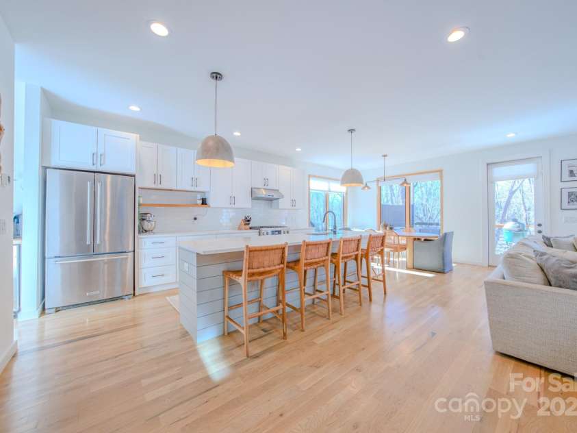 161 Hudson Street, Asheville, NC 28806.  MLS# CAR4205110, YatesRealty ID 3506. Chef's Kitchen has Large Island