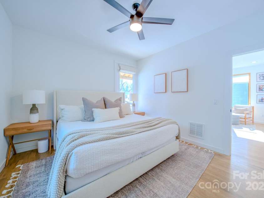 161 Hudson Street, Asheville, NC 28806.  MLS# CAR4205110, YatesRealty ID 3506. Main Floor Guest Room Tucked Away from Formal Living Room