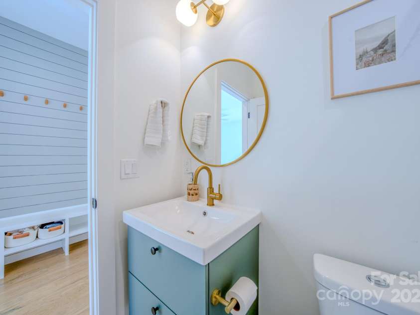 161 Hudson Street, Asheville, NC 28806.  MLS# CAR4205110, YatesRealty ID 3506. Quality Bathroom Finishes Throughout