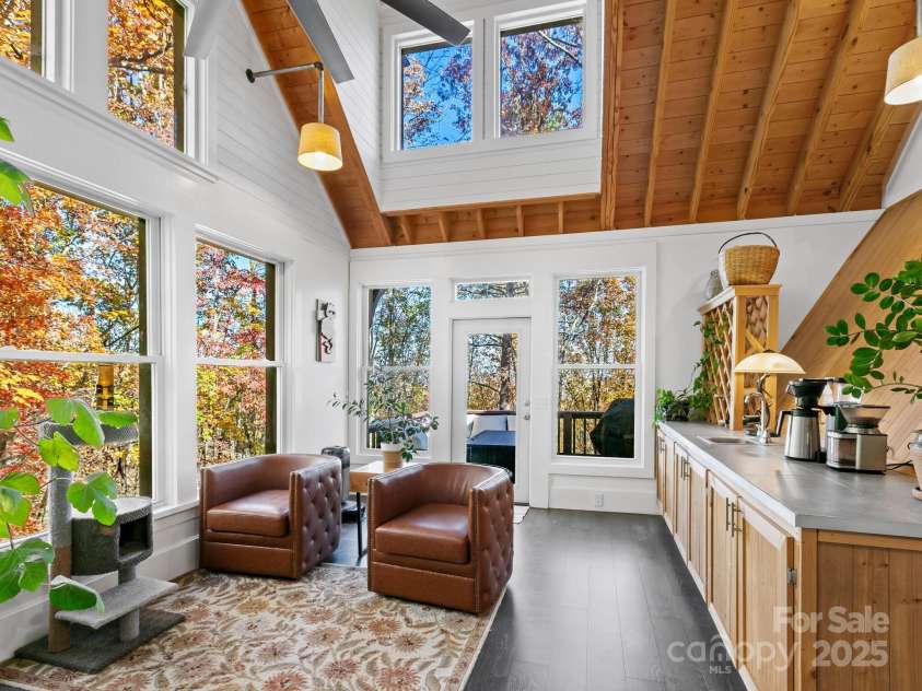 39 Little Piney Mountain Road, Candler, NC 28715.  MLS# CAR4319566, YatesRealty ID 3506. 