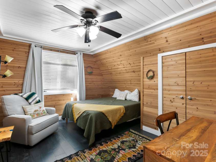 39 Little Piney Mountain Road, Candler, NC 28715.  MLS# CAR4319566, YatesRealty ID 3506. 
