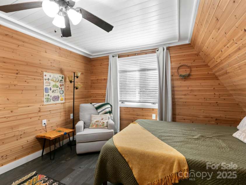 39 Little Piney Mountain Road, Candler, NC 28715.  MLS# CAR4319566, YatesRealty ID 3506. 