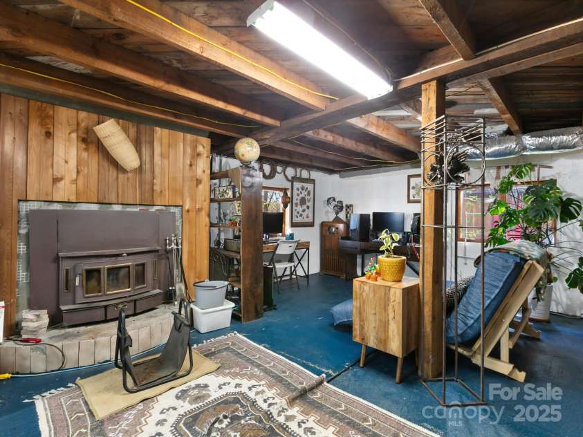 39 Little Piney Mountain Road, Candler, NC 28715.  MLS# CAR4319566, YatesRealty ID 3506. 