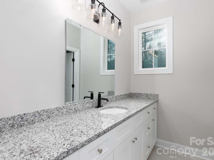 502 Squaw Lane, Edgemoor, SC 29712.  MLS# CAR4342690, YatesRealty ID 3506. 2nd bath