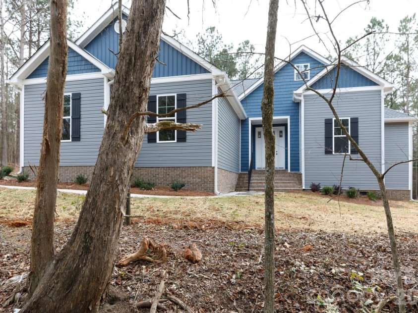 502 Squaw Lane, Edgemoor, SC 29712.  MLS# CAR4342690, YatesRealty ID 3506. 