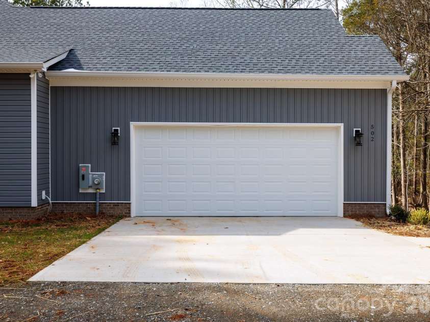 502 Squaw Lane, Edgemoor, SC 29712.  MLS# CAR4342690, YatesRealty ID 3506. 