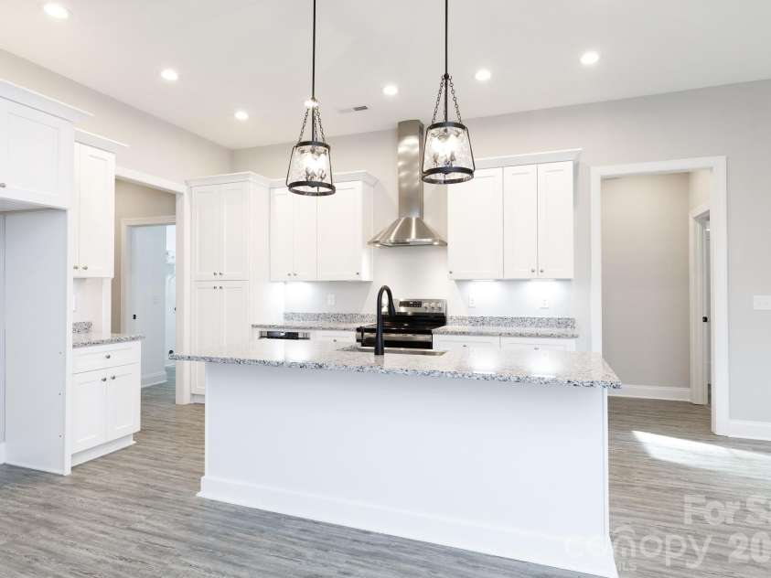 502 Squaw Lane, Edgemoor, SC 29712.  MLS# CAR4342690, YatesRealty ID 3506. Open floorplan and LVT located throughout the main living area.