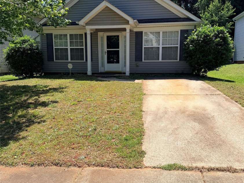 3834 Brookchase Lane, Charlotte, NC 28205.  MLS# CAR4398531, YatesRealty ID 35060. 
