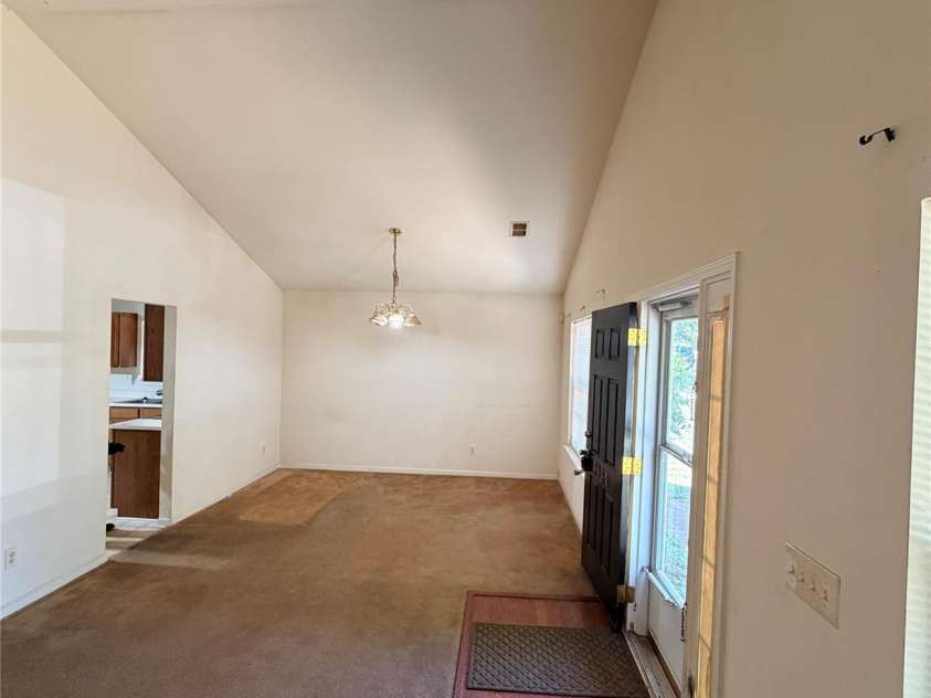 3834 Brookchase Lane, Charlotte, NC 28205.  MLS# CAR4398531, YatesRealty ID 35060. 