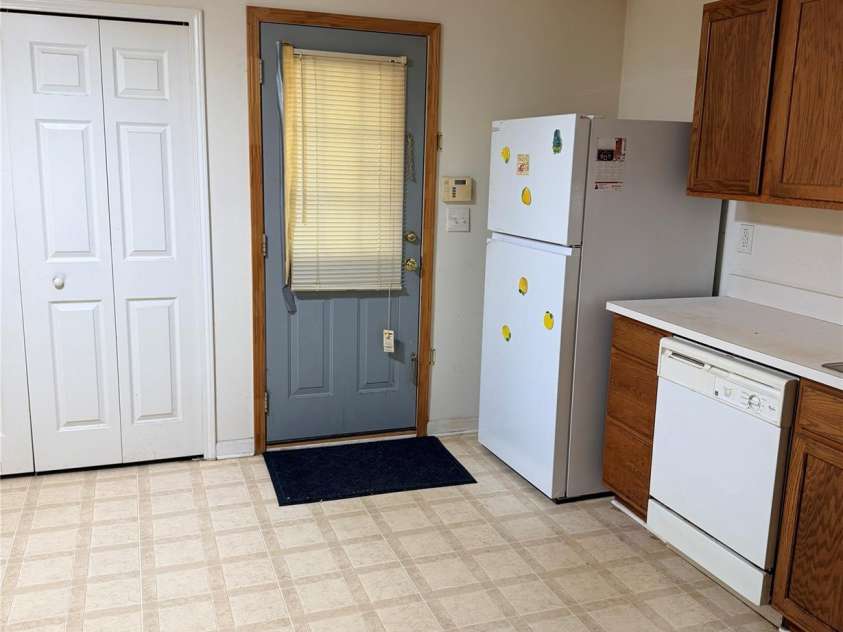 3834 Brookchase Lane, Charlotte, NC 28205.  MLS# CAR4398531, YatesRealty ID 35060. 