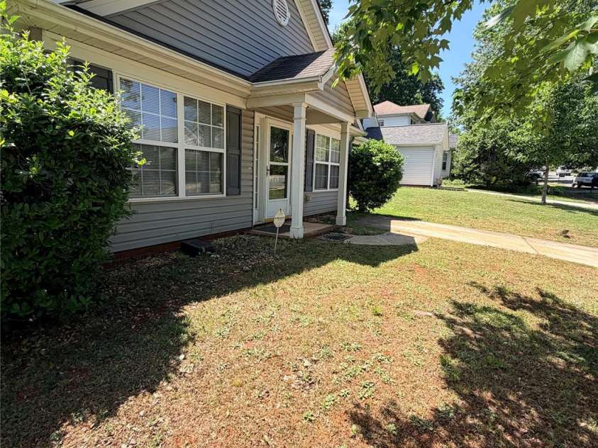 3834 Brookchase Lane, Charlotte, NC 28205.  MLS# CAR4398531, YatesRealty ID 35060. 