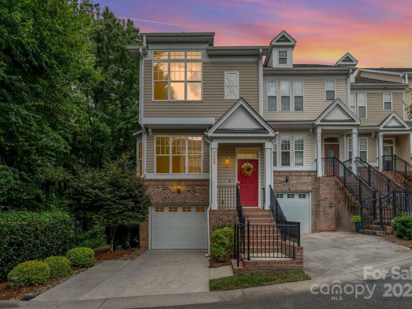 7103 Founders Club Court, Charlotte, NC 28269.  MLS# CAR4294615, YatesRealty ID 35061. Welcome to Signature Ridge in amenity-rich Highland Creek!