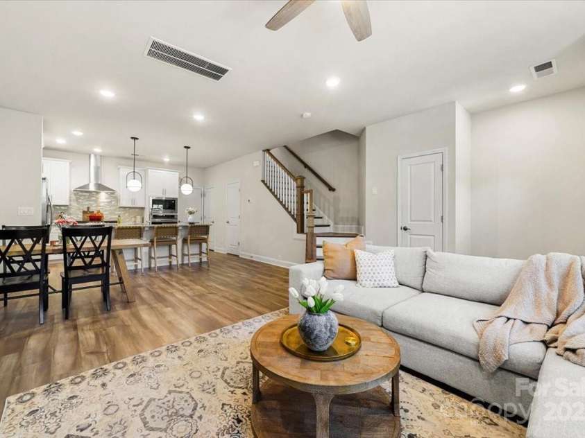 1140 Drummond Avenue, Charlotte, NC 28205.  MLS# CAR4277447, YatesRealty ID 35062. 