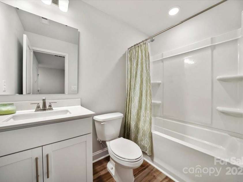 1140 Drummond Avenue, Charlotte, NC 28205.  MLS# CAR4277447, YatesRealty ID 35062. 