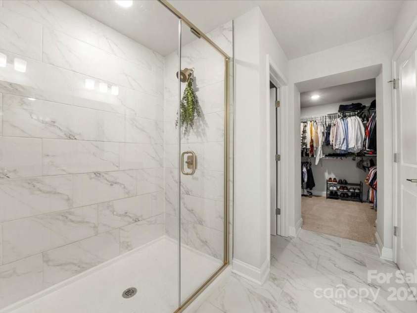 1140 Drummond Avenue, Charlotte, NC 28205.  MLS# CAR4277447, YatesRealty ID 35062. 