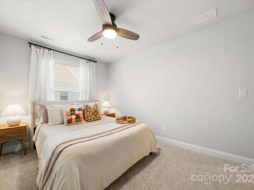 1140 Drummond Avenue, Charlotte, NC 28205.  MLS# CAR4277447, YatesRealty ID 35062. 