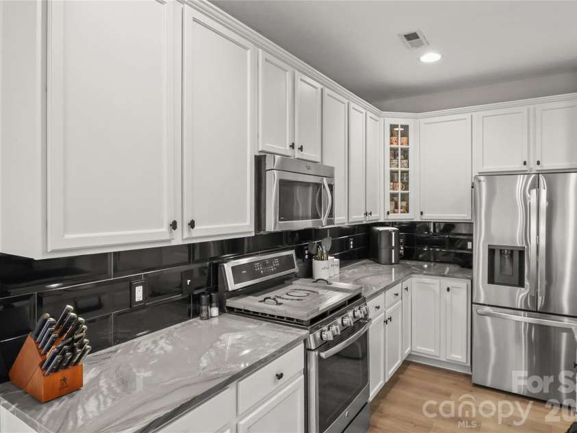 12524 Generations Street, Charlotte, NC 28278.  MLS# CAR4397575, YatesRealty ID 35064. 