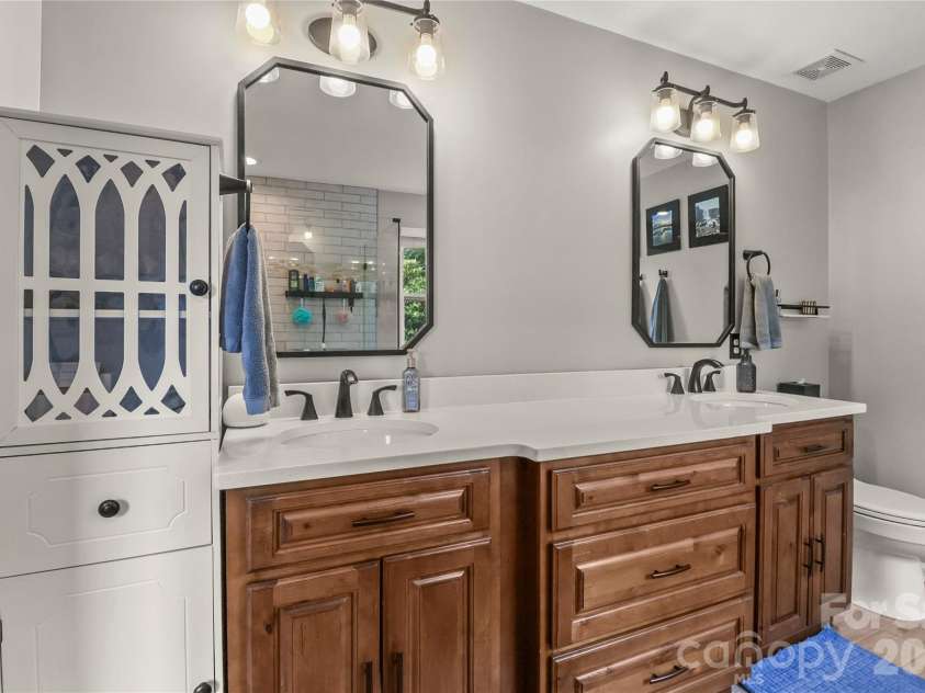 12524 Generations Street, Charlotte, NC 28278.  MLS# CAR4397575, YatesRealty ID 35064. 