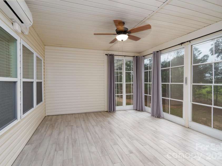 2496 Bergamot Street, Tega Cay, SC 29708.  MLS# CAR4288569, YatesRealty ID 35064. 2nd Bathroom Freshly Painted
