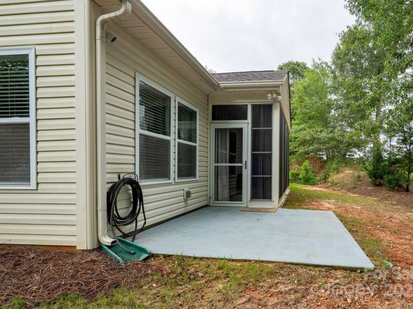 2496 Bergamot Street, Tega Cay, SC 29708.  MLS# CAR4288569, YatesRealty ID 35064. Laundry Room