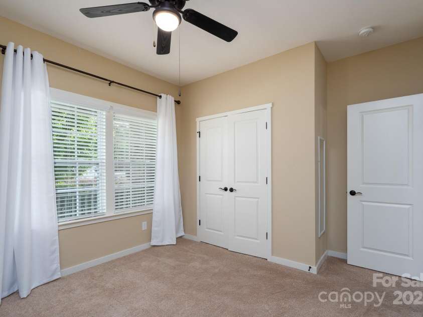 2496 Bergamot Street, Tega Cay, SC 29708.  MLS# CAR4288569, YatesRealty ID 35064. Primary Bathroom