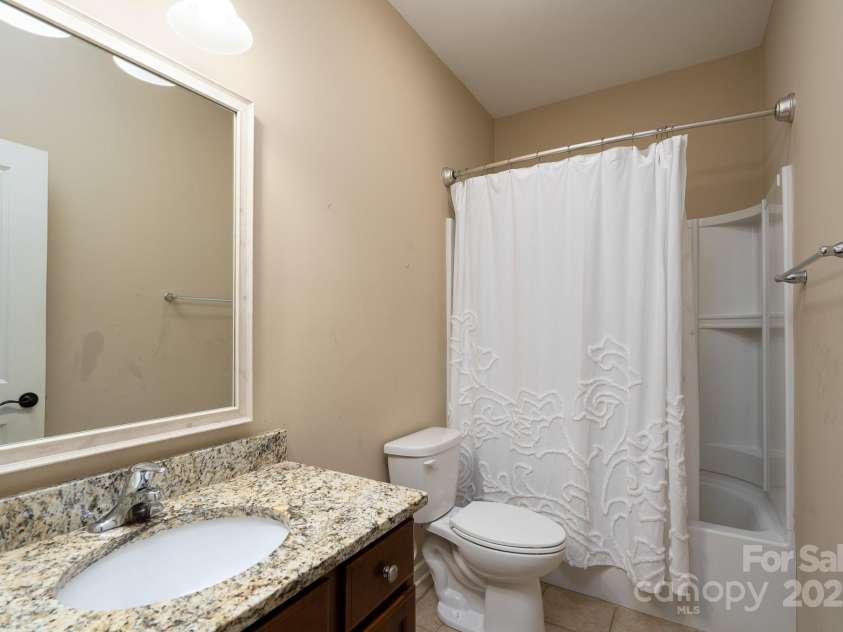 2496 Bergamot Street, Tega Cay, SC 29708.  MLS# CAR4288569, YatesRealty ID 35064. Primary Walk in closet from Primary Bathroom