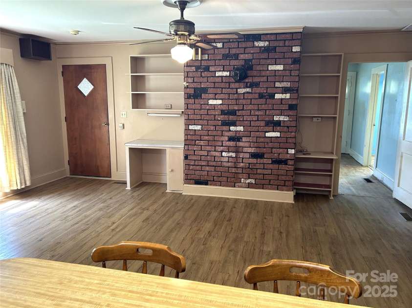 1012 Midlake Avenue, Kannapolis, NC 28083.  MLS# CAR4293787, YatesRealty ID 35065. 