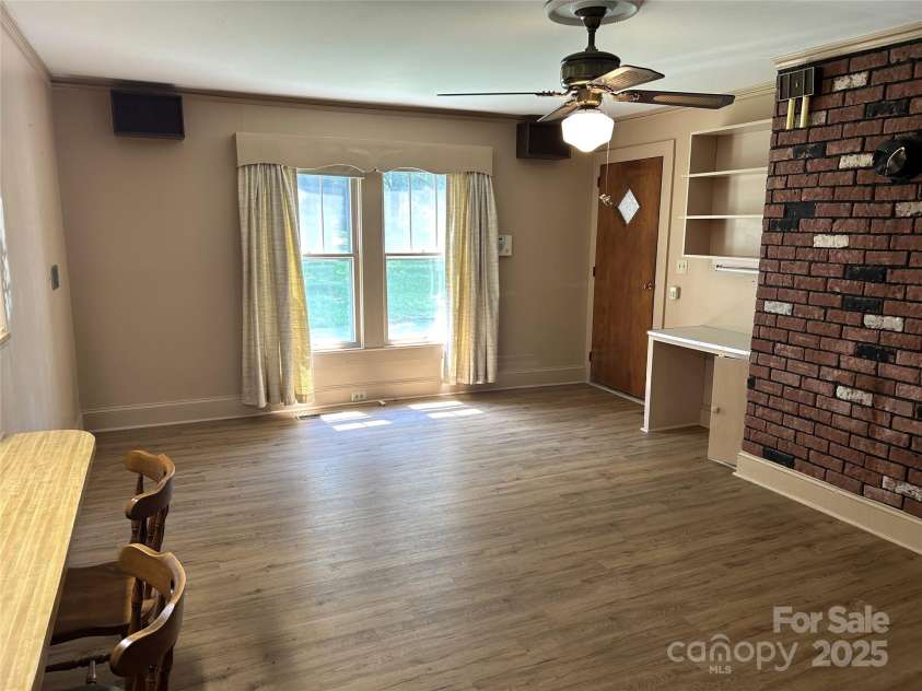 1012 Midlake Avenue, Kannapolis, NC 28083.  MLS# CAR4293787, YatesRealty ID 35065. 