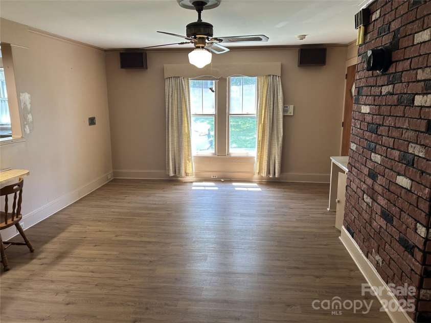 1012 Midlake Avenue, Kannapolis, NC 28083.  MLS# CAR4293787, YatesRealty ID 35065. 