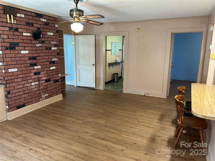 1012 Midlake Avenue, Kannapolis, NC 28083.  MLS# CAR4293787, YatesRealty ID 35065. 