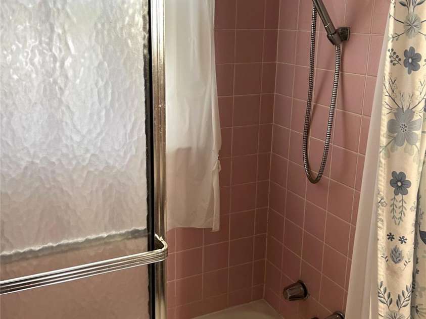 1012 Midlake Avenue, Kannapolis, NC 28083.  MLS# CAR4293787, YatesRealty ID 35065. 