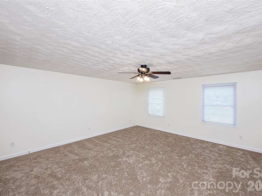15722 Rhinehill Road, Charlotte, NC 28278.  MLS# CAR4400018, YatesRealty ID 35066. 