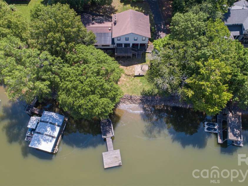15722 Rhinehill Road, Charlotte, NC 28278.  MLS# CAR4400018, YatesRealty ID 35066. 