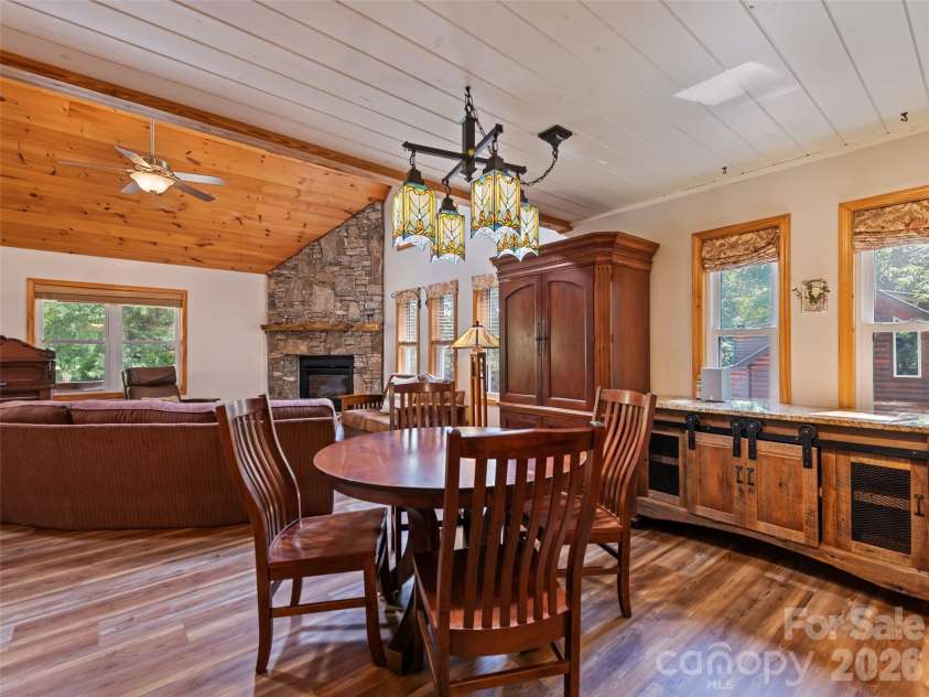 171 Cripple Creek Drive, Waynesville, NC 28785.  MLS# CAR4399780, YatesRealty ID 35067. 
