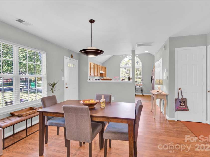 8811 Roseton Lane, Charlotte, NC 28277.  MLS# CAR4297343, YatesRealty ID 35067. 