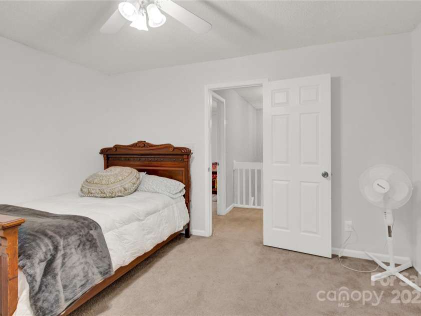 8811 Roseton Lane, Charlotte, NC 28277.  MLS# CAR4297343, YatesRealty ID 35067. 
