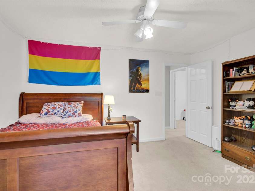 8811 Roseton Lane, Charlotte, NC 28277.  MLS# CAR4297343, YatesRealty ID 35067. 